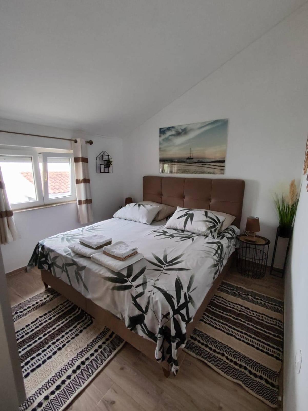 Apartments With A Parking Space Kraj, Pasman - 8213 Tkon Extérieur photo