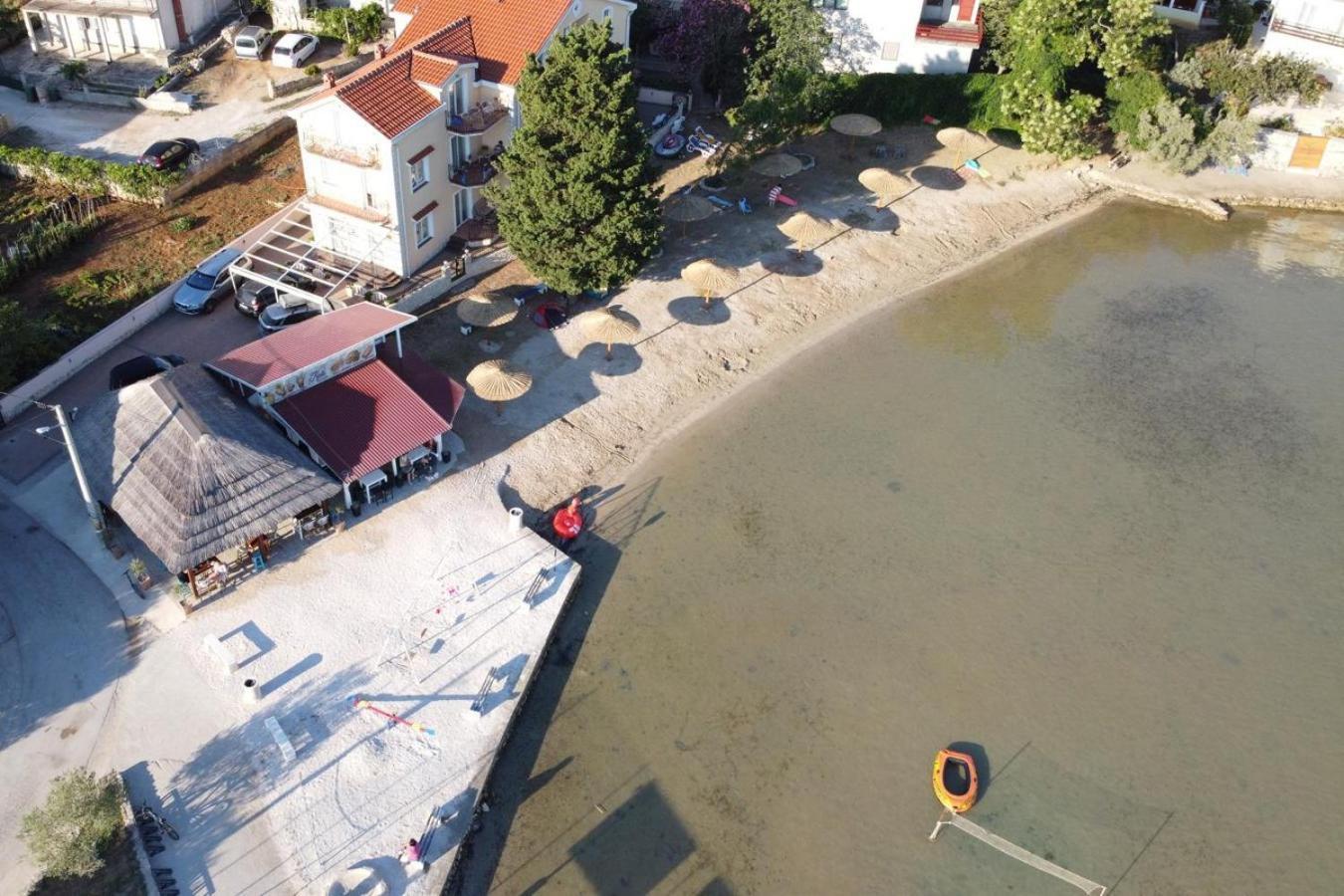 Apartments With A Parking Space Kraj, Pasman - 8213 Tkon Extérieur photo